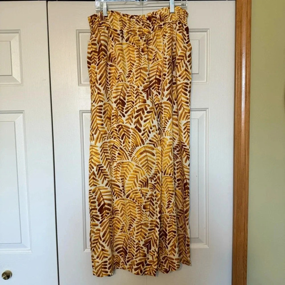 Anthropologie Pants - Anthropologie CECILIA PETTERSSON Pull-On Floral Leaf Print Wide Leg Pants